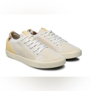 New in box Saola Cannon Knit  II sneakers in white straw